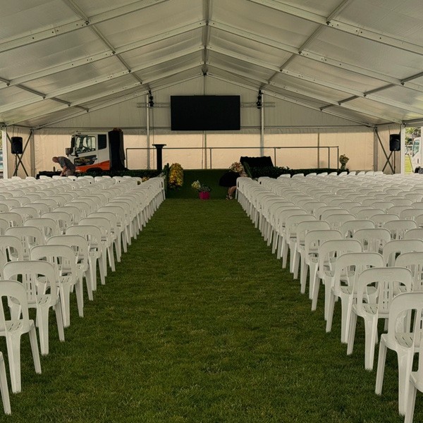 15×25m large clearspan marquee for 300–500 guests